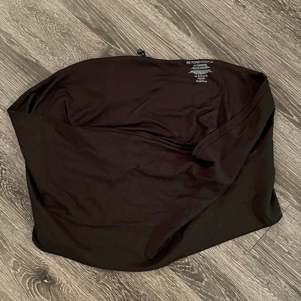 Beyond yoga infinity scarf with hidden zipper pocket